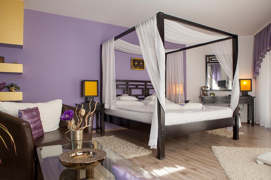 Familly Art Hotel Nirvana Shumen Bilik gambar
