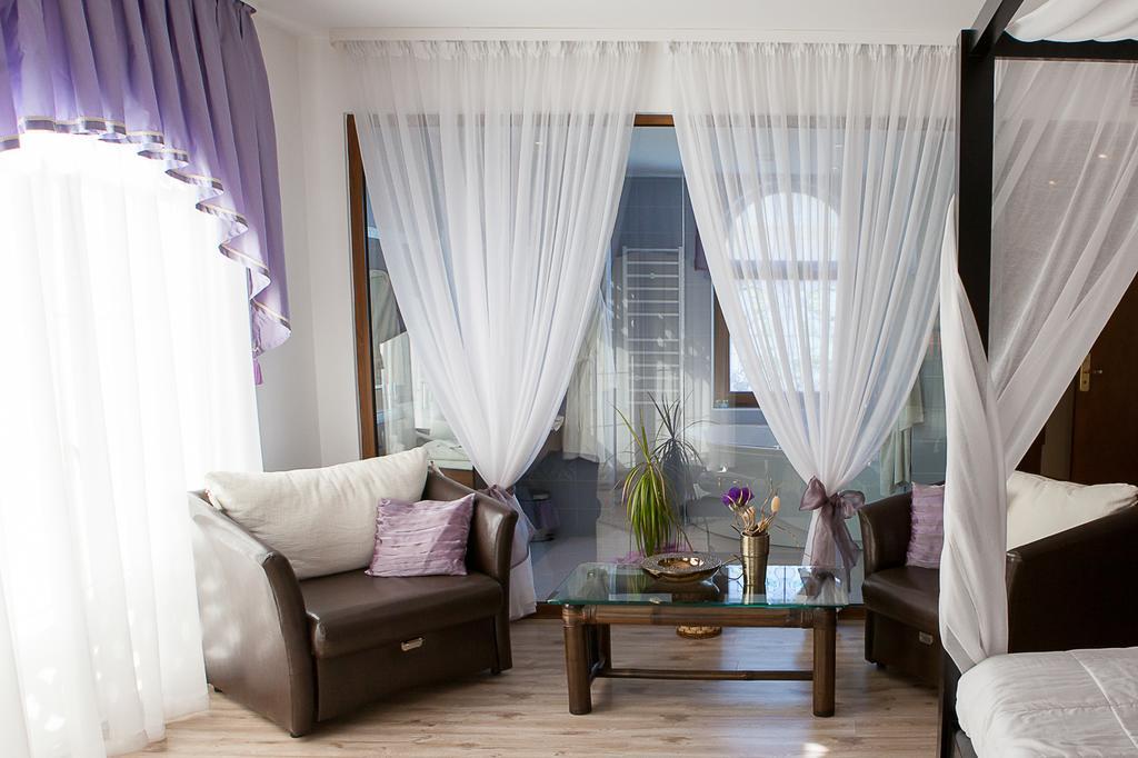 Familly Art Hotel Nirvana Shumen Bilik gambar