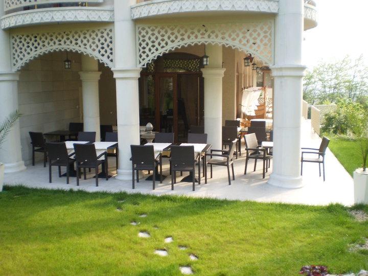 Familly Art Hotel Nirvana Shumen Luaran gambar