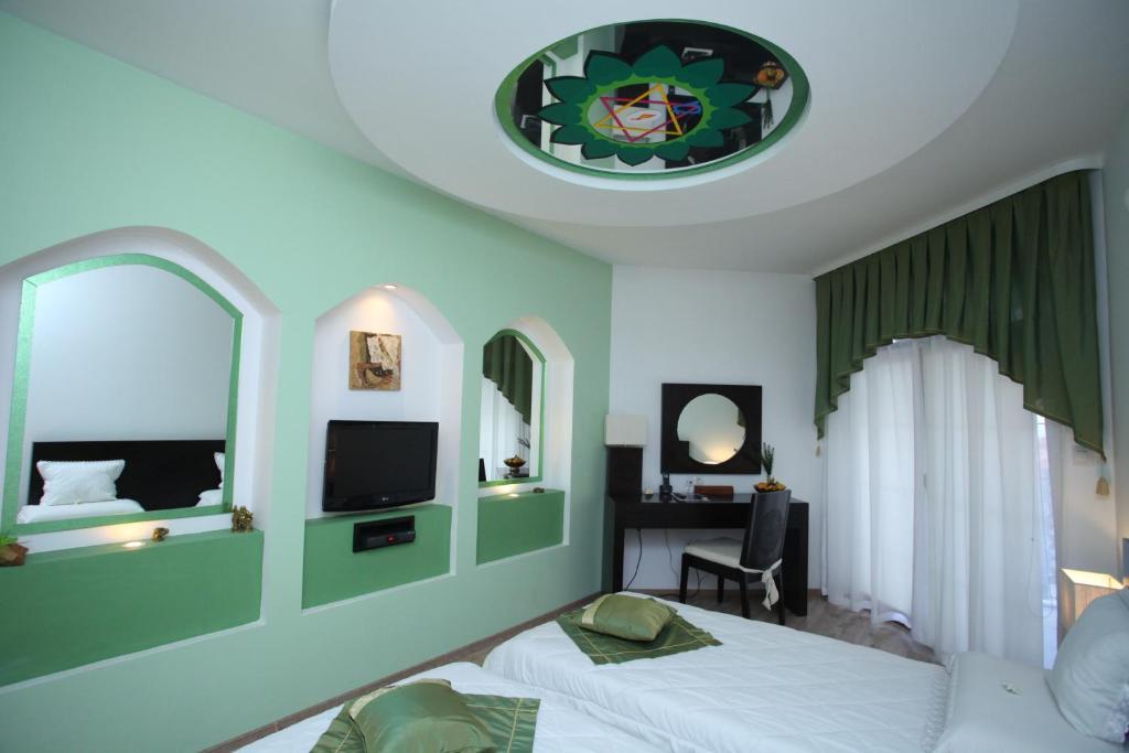 Familly Art Hotel Nirvana Shumen Luaran gambar