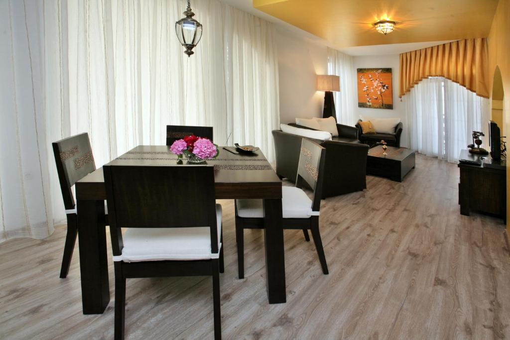 Familly Art Hotel Nirvana Shumen Bilik gambar